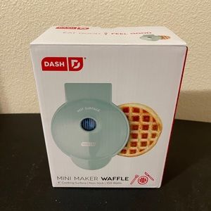 Dash Mini waffle maker